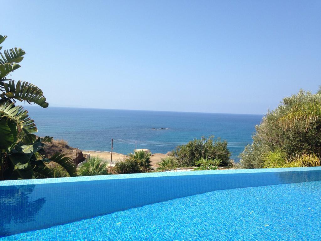 Sunset View Mermaid Villa โพมอส ภายนอก รูปภาพ