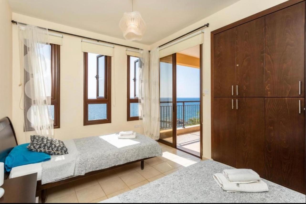 Sunset View Mermaid Villa โพมอส ภายนอก รูปภาพ