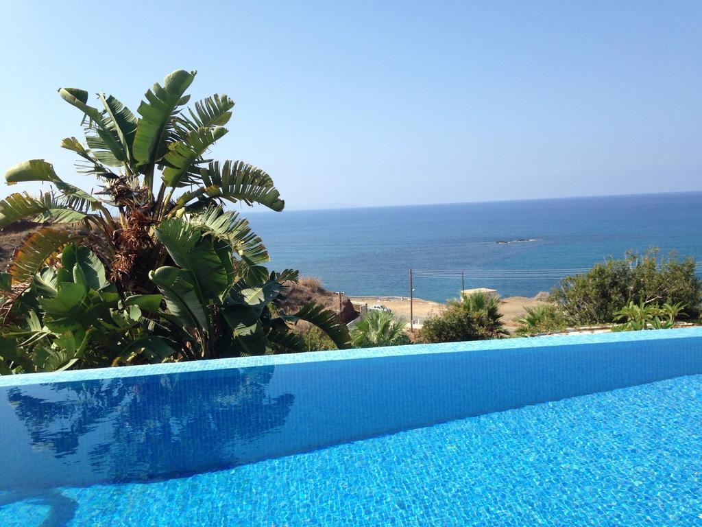 Sunset View Mermaid Villa โพมอส ภายนอก รูปภาพ